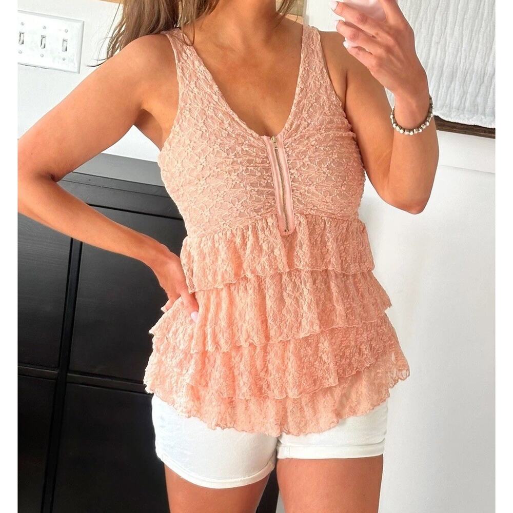 Moda International Pink Lace Ruffle Tank Top Size Medium - Picture 2 of 4
